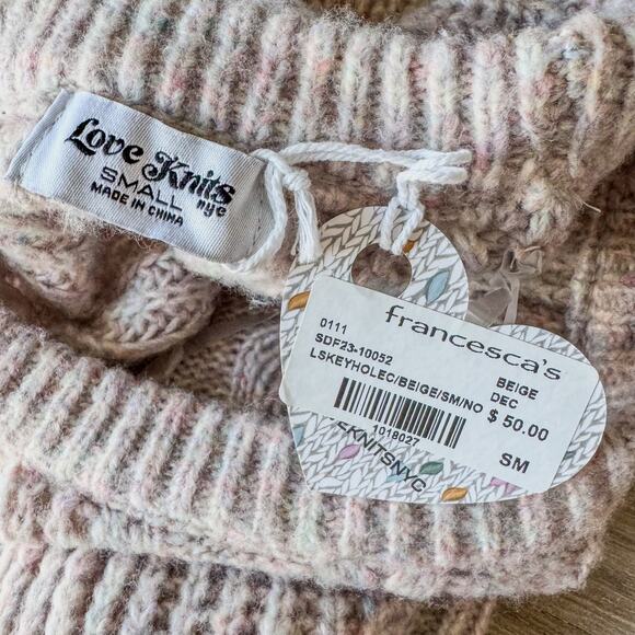 NWT-Love Knits NYC of Francesca’s Keyhole Cable Knit Sweater, Women’s Size Small - Picture 8 of 11